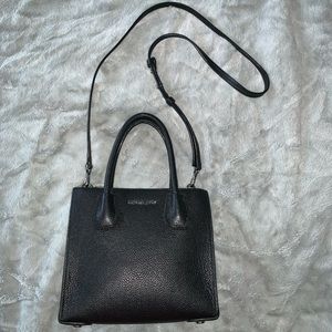 Michael Kors Mercer Medium Pebbled Crossbody